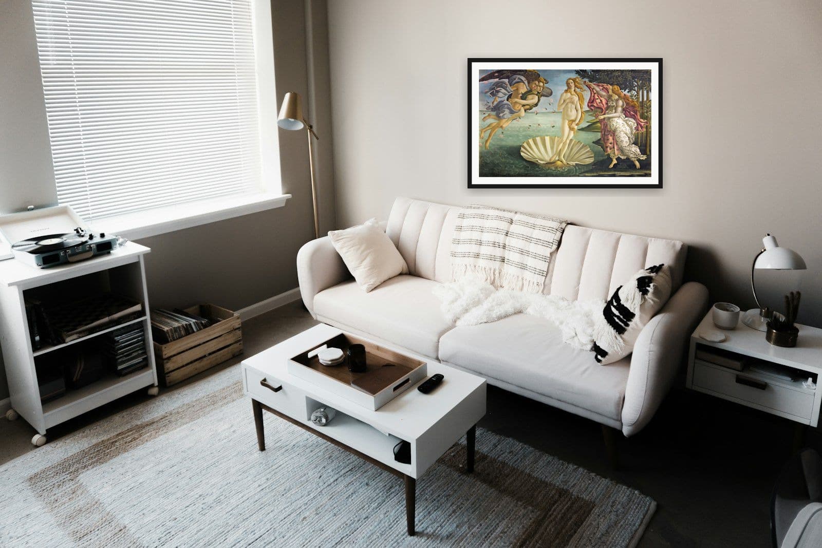 The Birth of Venus in Minimal