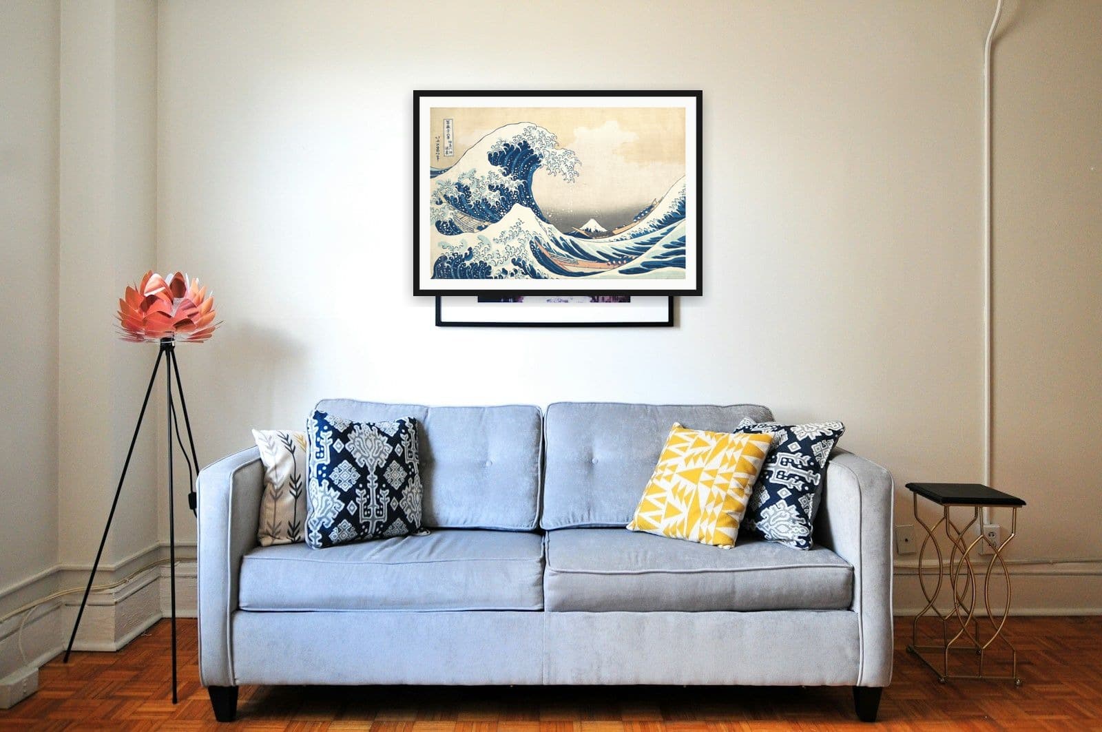 The Great Wave off Kanagawa in Apartment